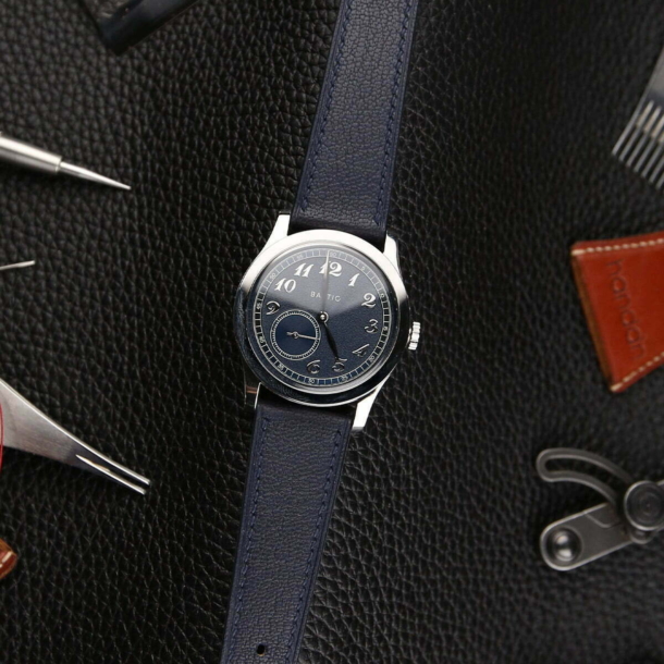 Navy Alran Chevre Leather Watch Strap - Image 2