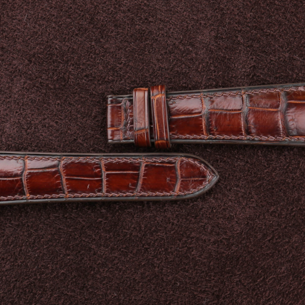 Patina brown watch strap