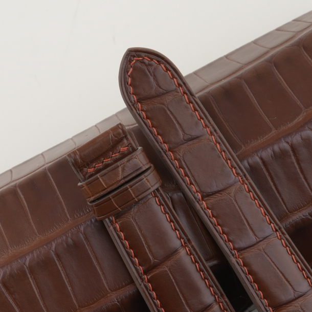 Medium Brown Alligator Leather Watch Strap