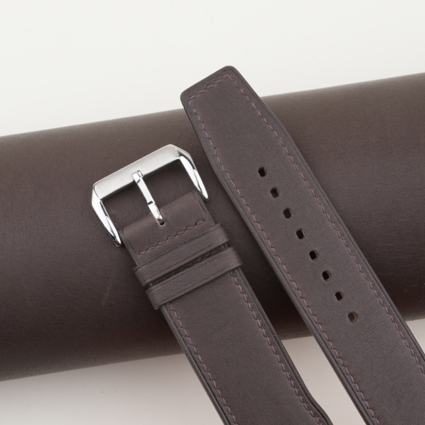 Dark Brown Smooth Calf Leather Apple Watch Band Pilot Shape