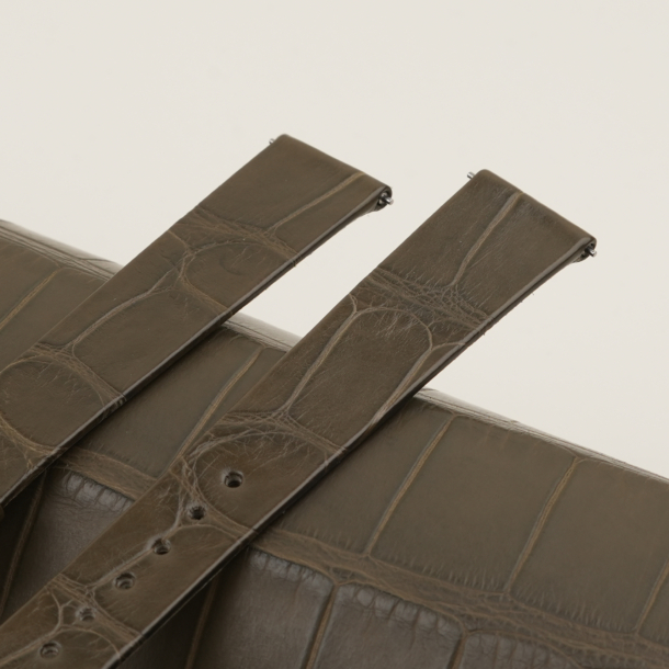 Olive Alligator Lining Sand Alran Cherve Leather Folded Edges Watch Strap