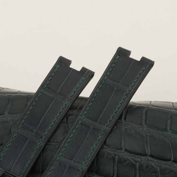 Middle Cut Dark Green Alligator Leather Watch Strap