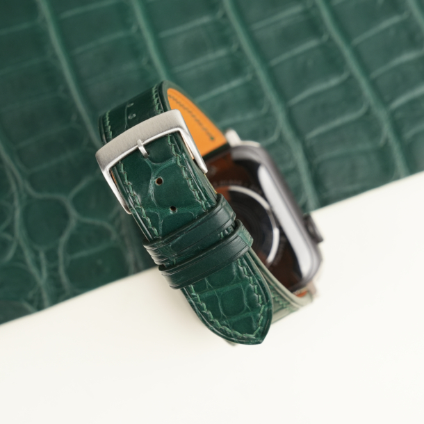 Emerald Green Alligator Leather Apple Watch Band