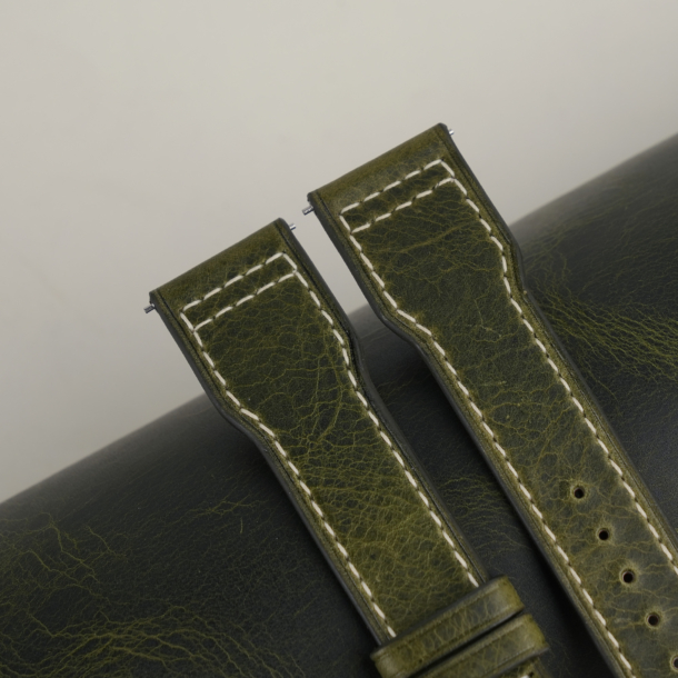 Pilot Olive Badalassi Carlo Waxed Leather Watch Strap