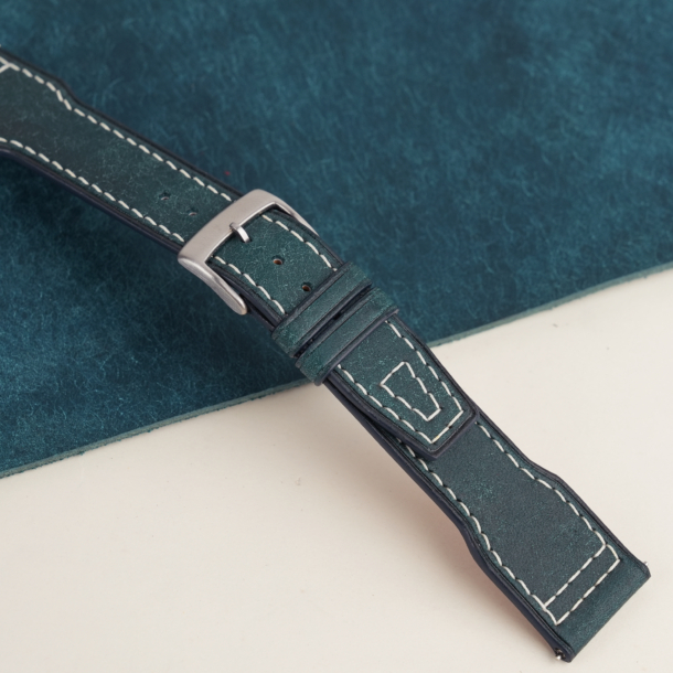 Pilot Navy Pueblo Leather Watch Strap