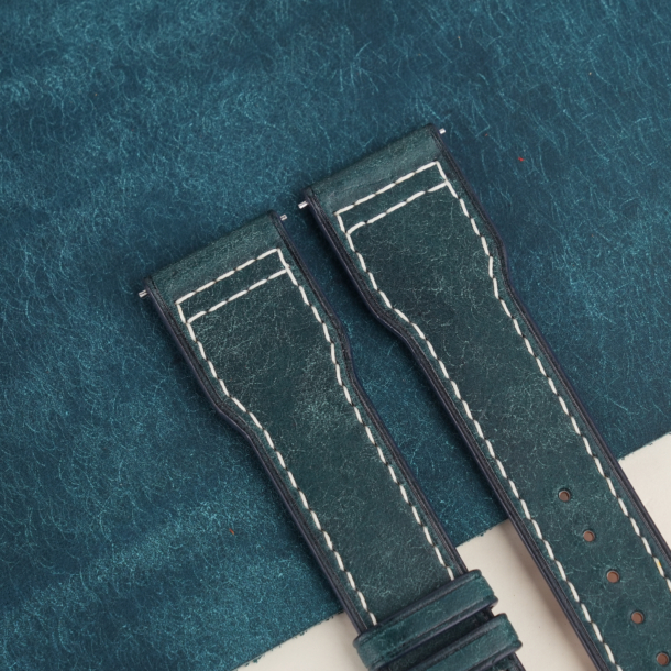 Pilot Navy Pueblo Leather Watch Strap