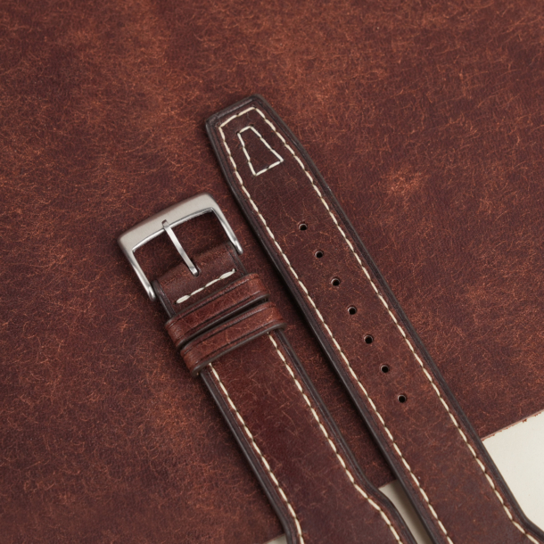 Pilot Dark Brown Pueblo Leather Watch Strap