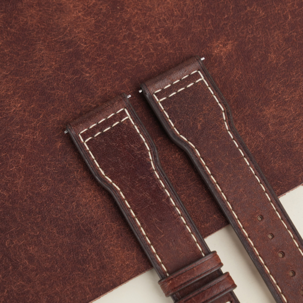 Pilot Dark Brown Pueblo Leather Watch Strap