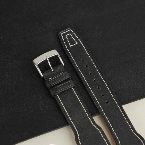 Pilot Black Pueblo Leather Watch Strap