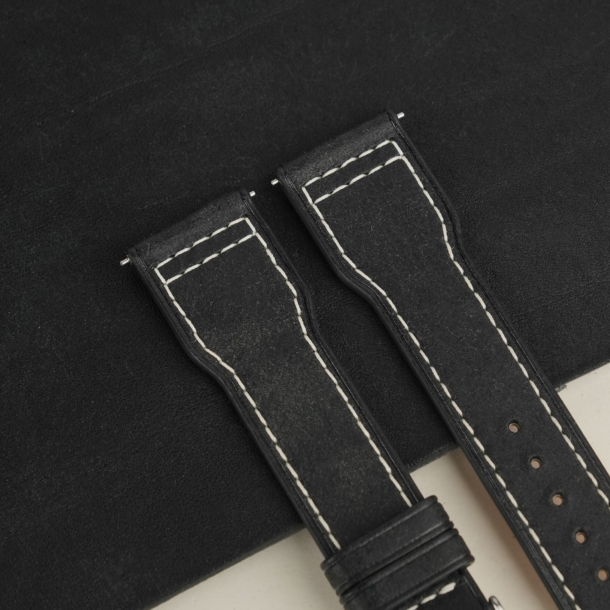 Pilot Black Pueblo Leather Watch Strap