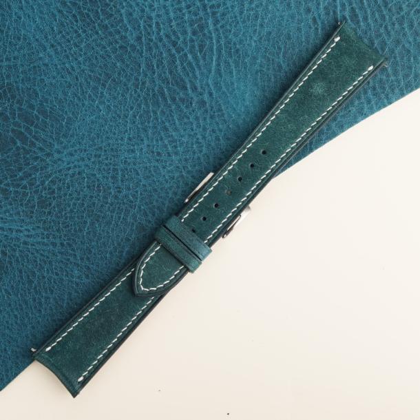Curved End Navy Pueblo Leather Watch Strap