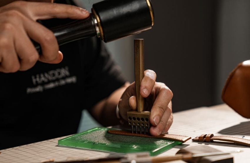 saddle stitch technique