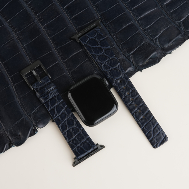 Folded Edge Midnight Blue Alligator Round Scales Leather Apple Watch Band