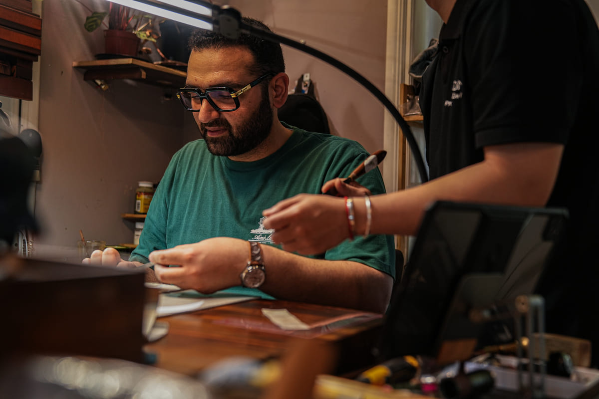 Bespoke clients visit and experience the HANDDN workshop.