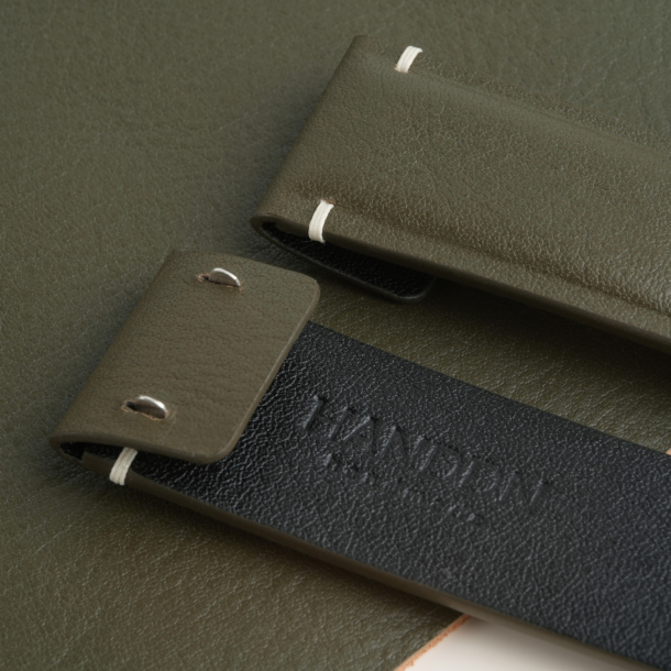 Padded Olive Vachetta Lining Black Swift Leather Fixed Bars Watch Strap 5 Padded Olive Vachetta Lining Black Swift Leather Fixed Bars Watch Strap
