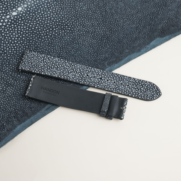 Black Stingray Lining Black Rubber Watch Strap