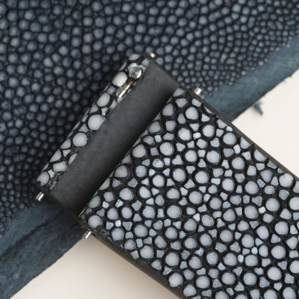 Black Stingray Lining Black Rubber Watch Strap